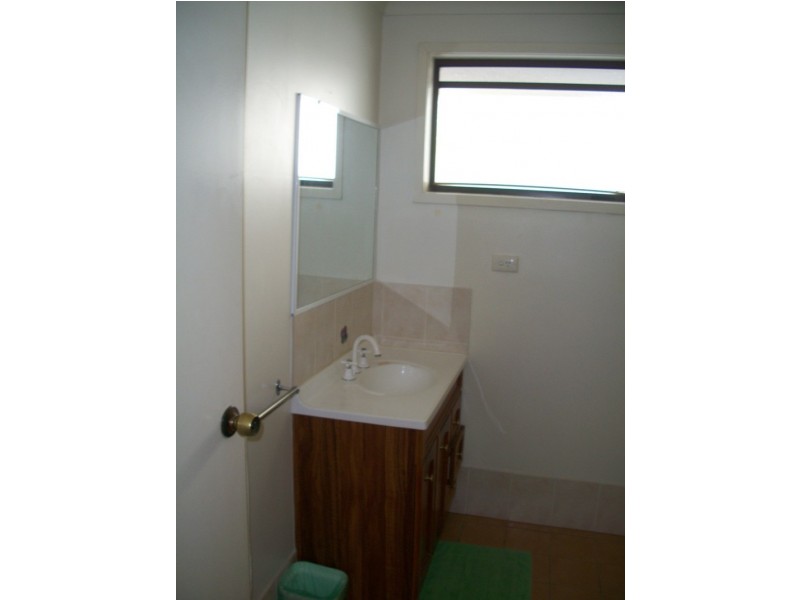 2/3 Doggett Drive, Miami QLD 4220