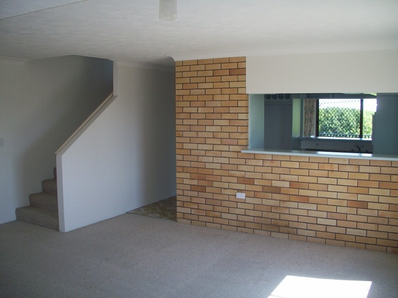 21/37 Hooker Boulevarde, Broadbeach Waters QLD 4218