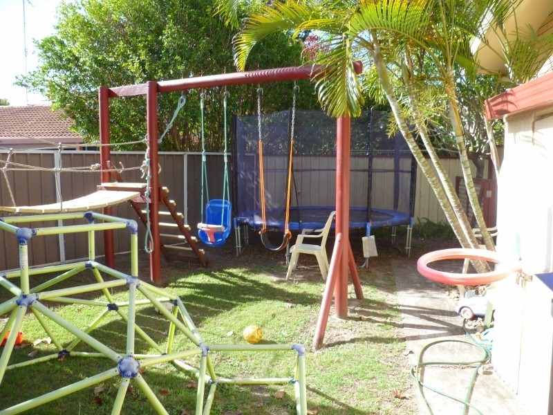 27 Banksia Broadway, Burleigh Waters QLD 4220