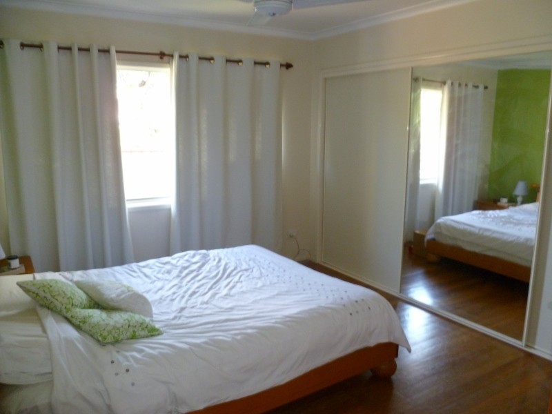 27 Banksia Broadway, Burleigh Waters QLD 4220