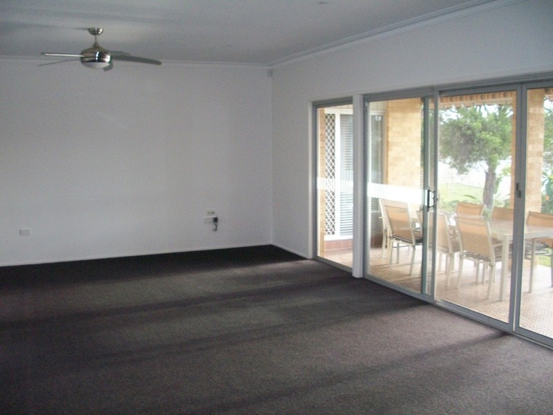 9 LA SCALA COURT, Isle Of Capri QLD 4217