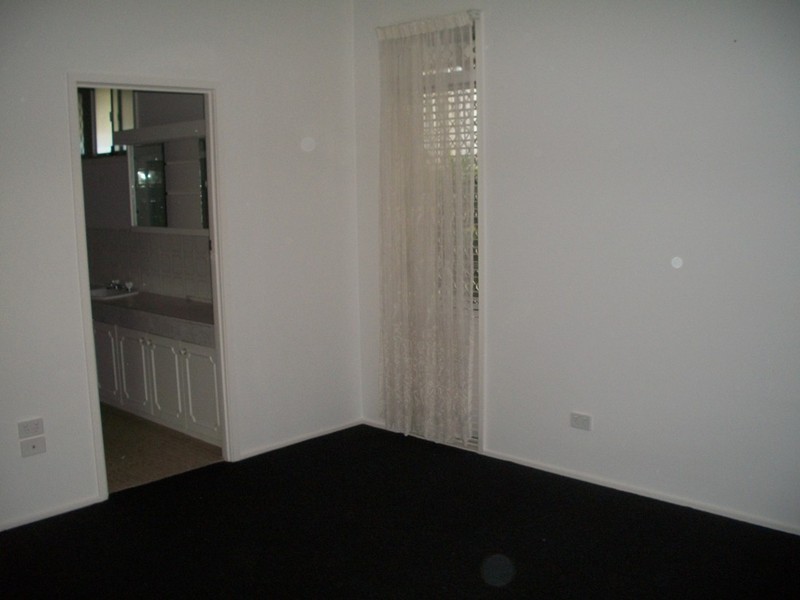 9 LA SCALA COURT, Isle Of Capri QLD 4217