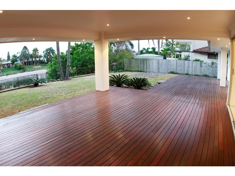 40 ALEC AVENUE, Mermaid Waters QLD 4218