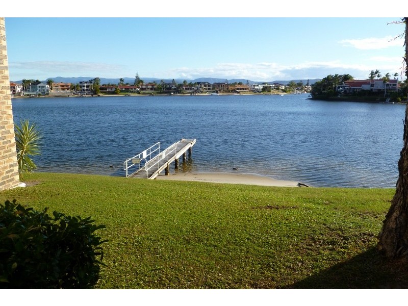 3/27 Duet Drive, Mermaid Waters QLD 4218