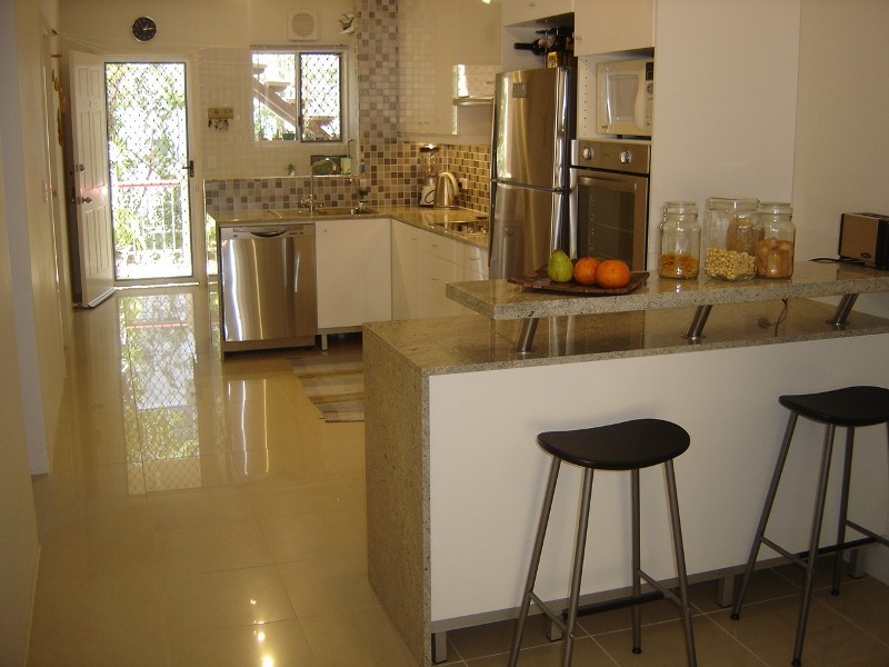 2/22 Tamborine St, Mermaid Beach QLD 4218