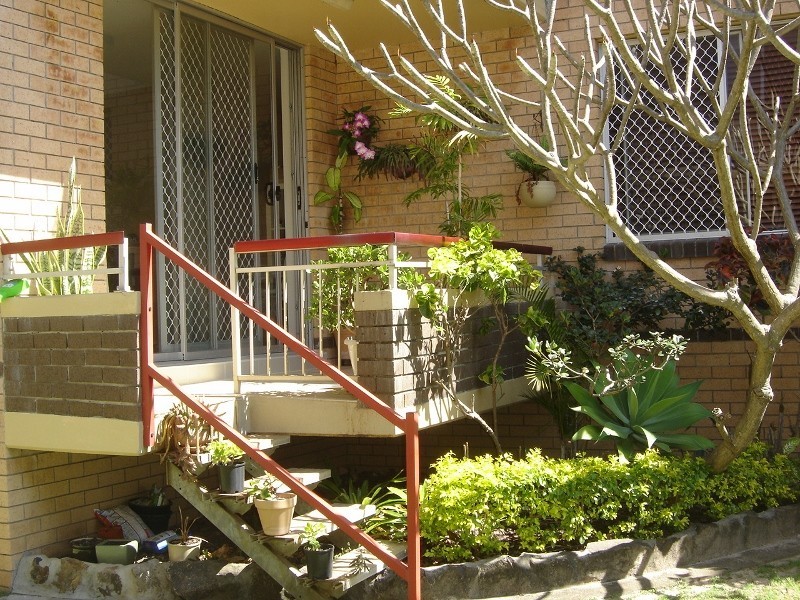 2/22 Tamborine St, Mermaid Beach QLD 4218