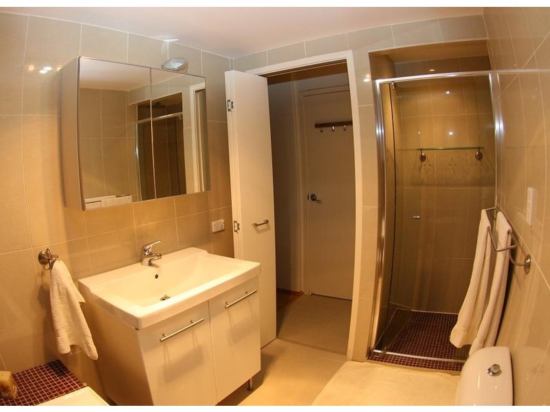 2/22 Tamborine St, Mermaid Beach QLD 4218