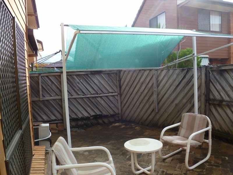 8/172 Barrier Reef Drive, Mermaid Waters QLD 4218