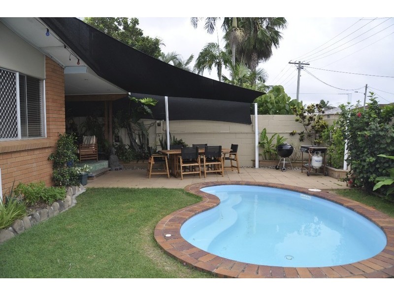 25  DALPURA STREET, Surfers Paradise QLD 4217