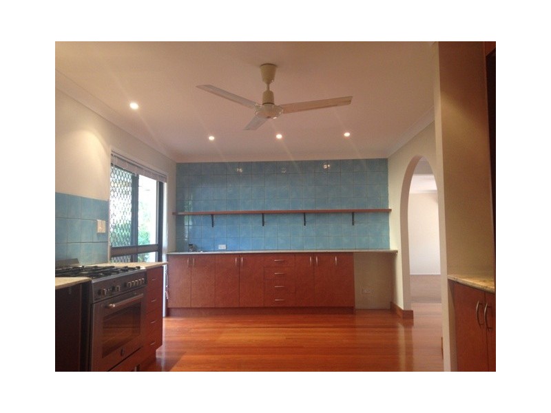 30 Namatjira Court, Broadbeach Waters QLD 4218