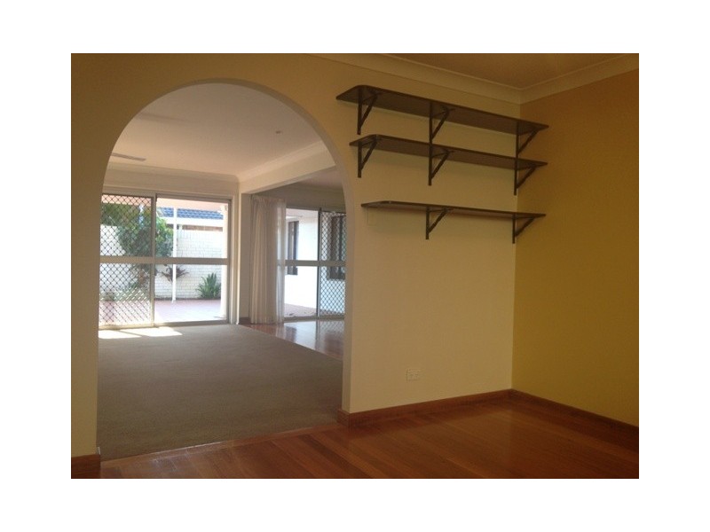 30 Namatjira Court, Broadbeach Waters QLD 4218