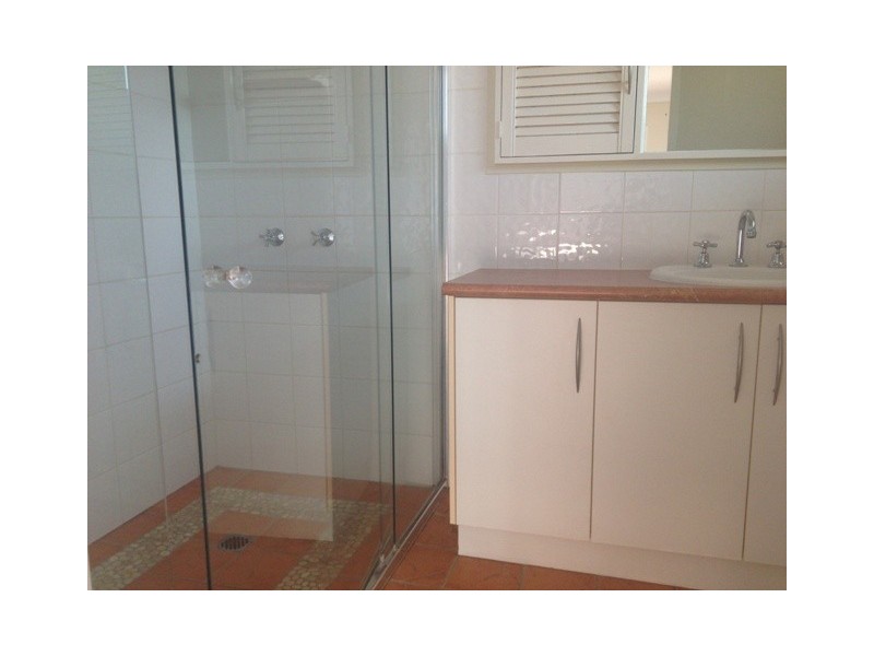 30 Namatjira Court, Broadbeach Waters QLD 4218