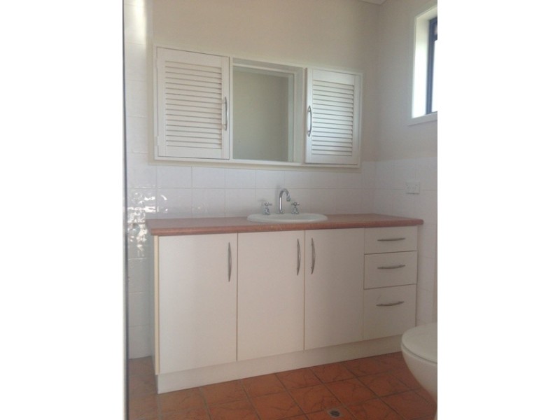 30 Namatjira Court, Broadbeach Waters QLD 4218