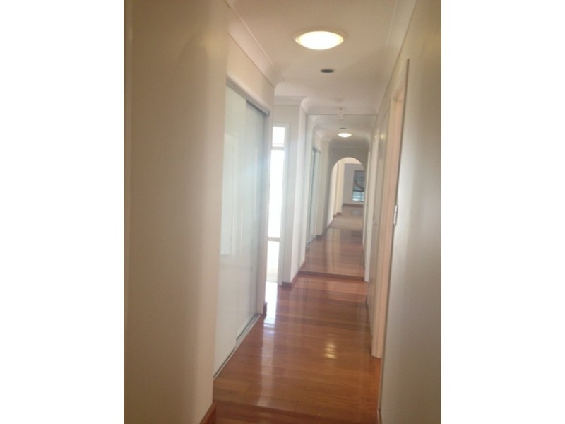 30 Namatjira Court, Broadbeach Waters QLD 4218