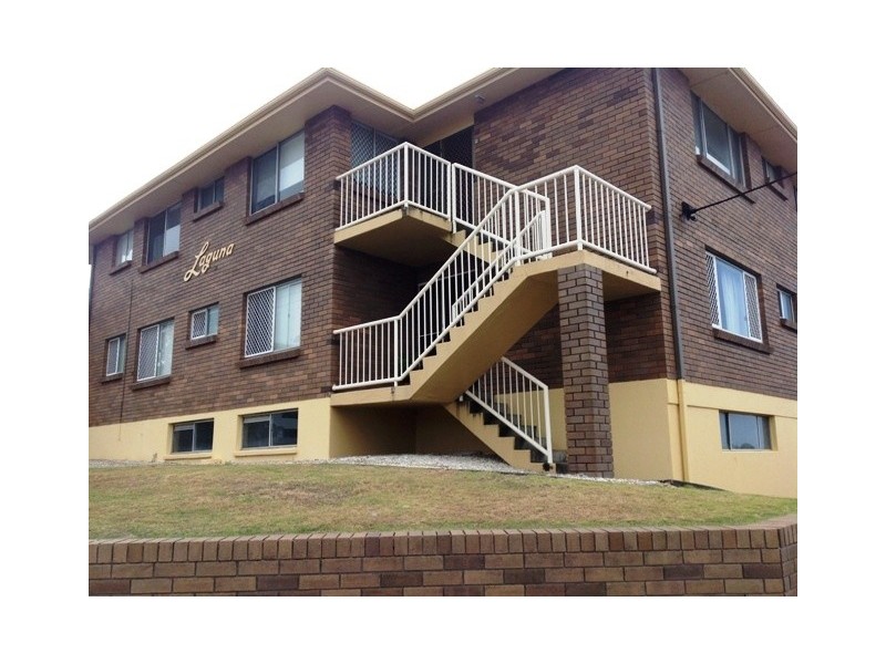 2/61 Hedges Avenue, Mermaid Beach QLD 4218