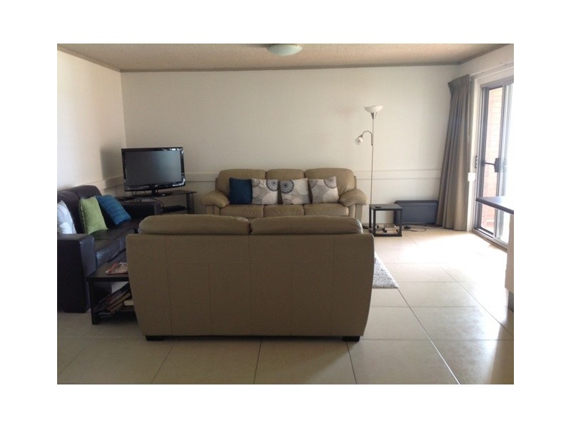 2/61 Hedges Avenue, Mermaid Beach QLD 4218