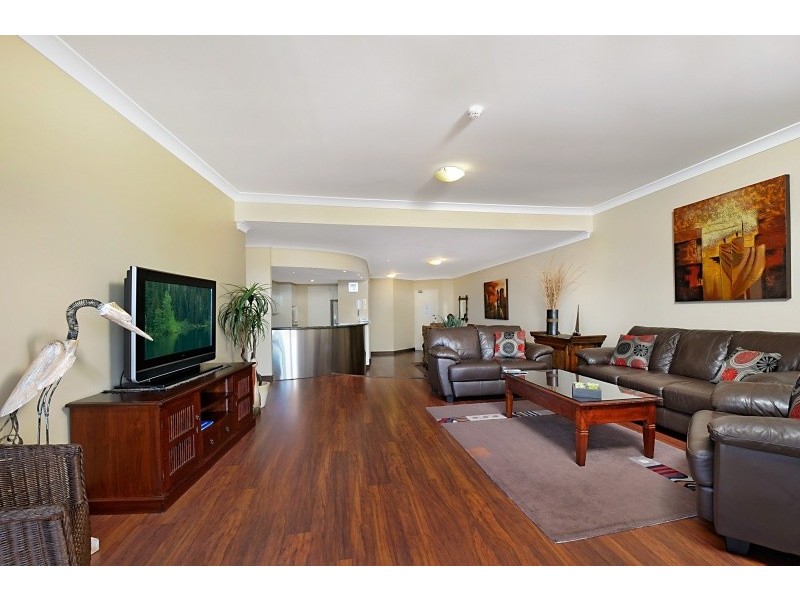 A32 Magic Mountain Apartments, Miami QLD 4220