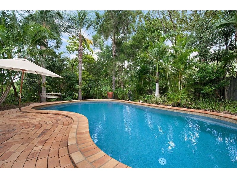 4 Gabriels Court, Robina QLD 4226