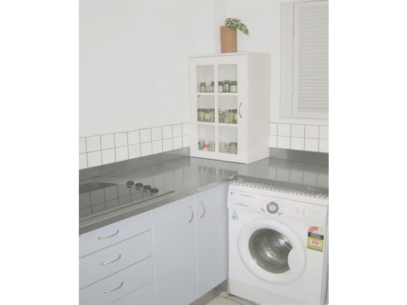 2/30 Duet Drive, Mermaid Waters QLD 4218