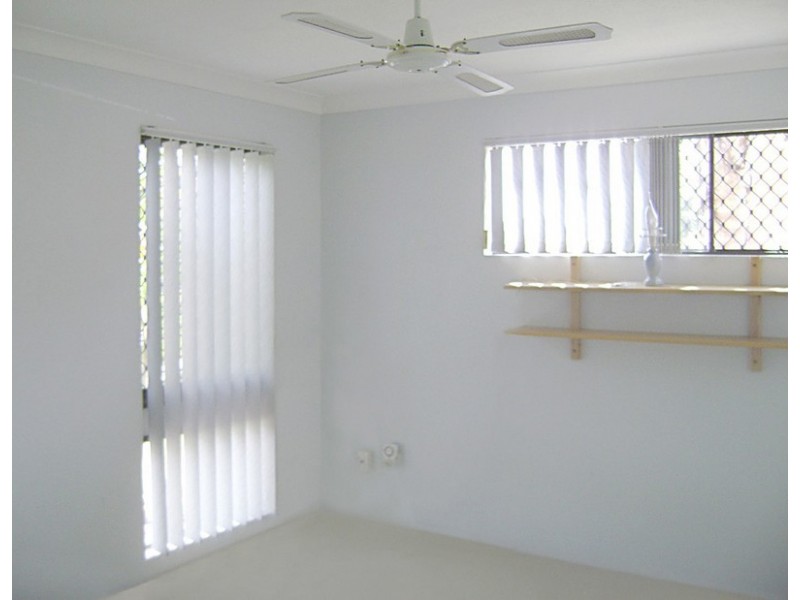 2/30 Duet Drive, Mermaid Waters QLD 4218