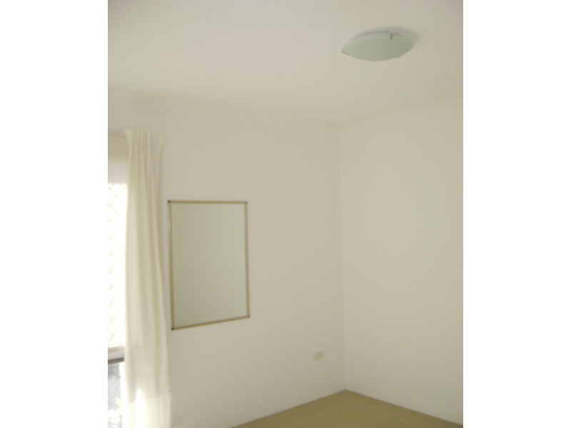 2/30 Duet Drive, Mermaid Waters QLD 4218