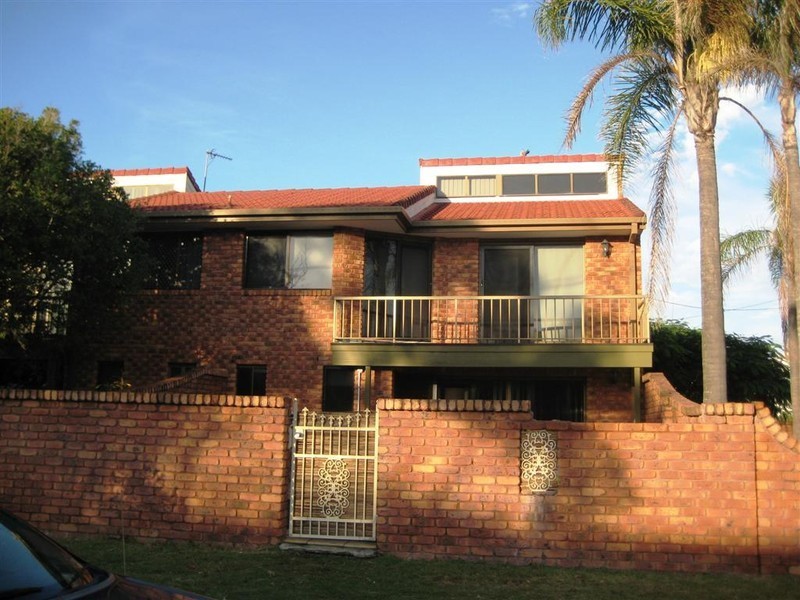 1/24 Heron Avenue, Mermaid Beach QLD 4218