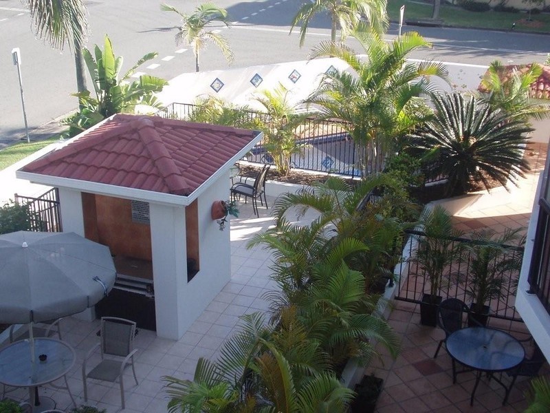 16/15 Surf Street, Mermaid Beach QLD 4218