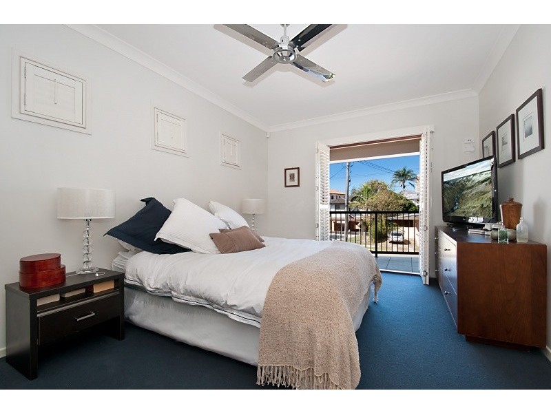 7 Miami Shore Parade, Miami QLD 4220