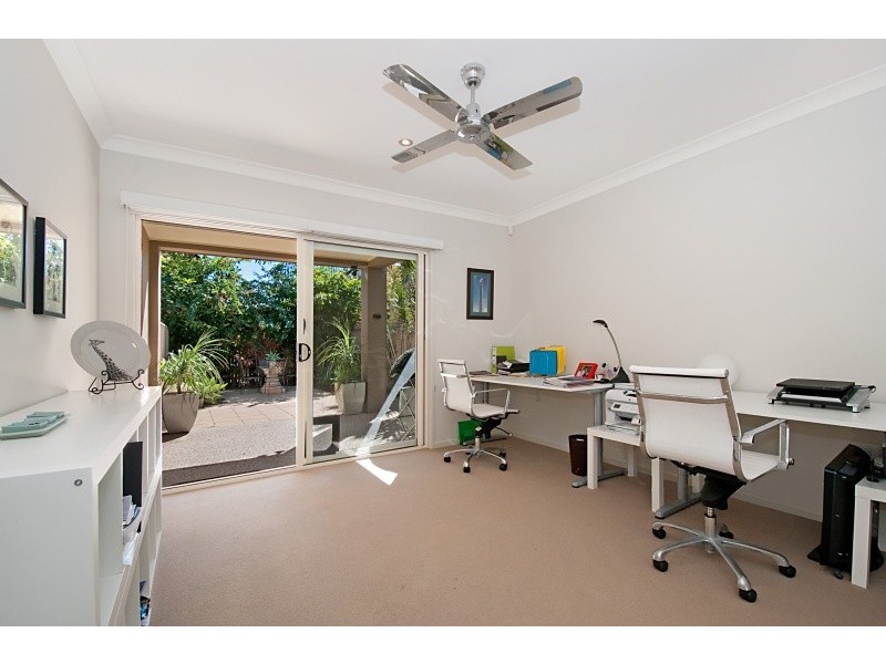 7 Miami Shore Parade, Miami QLD 4220