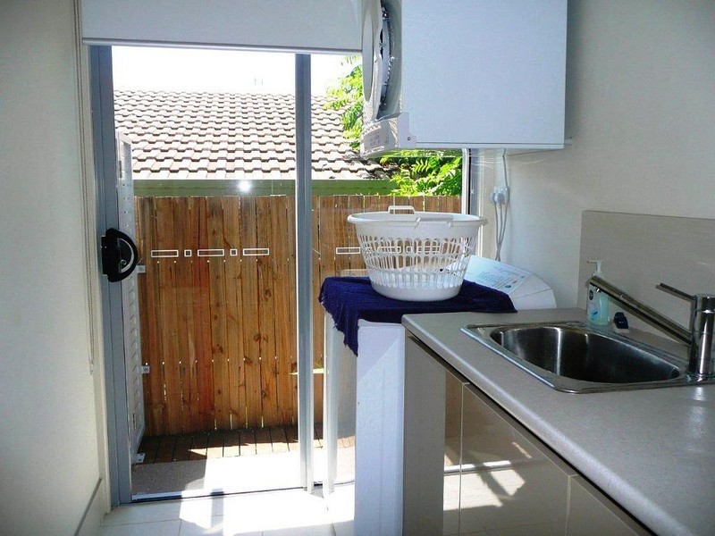 1/21 Dolphin Avenue, Mermaid Beach QLD 4218