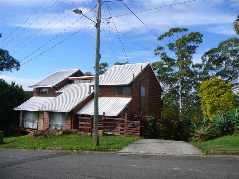 17 Tanjenong Place, Burleigh Heads QLD 4220