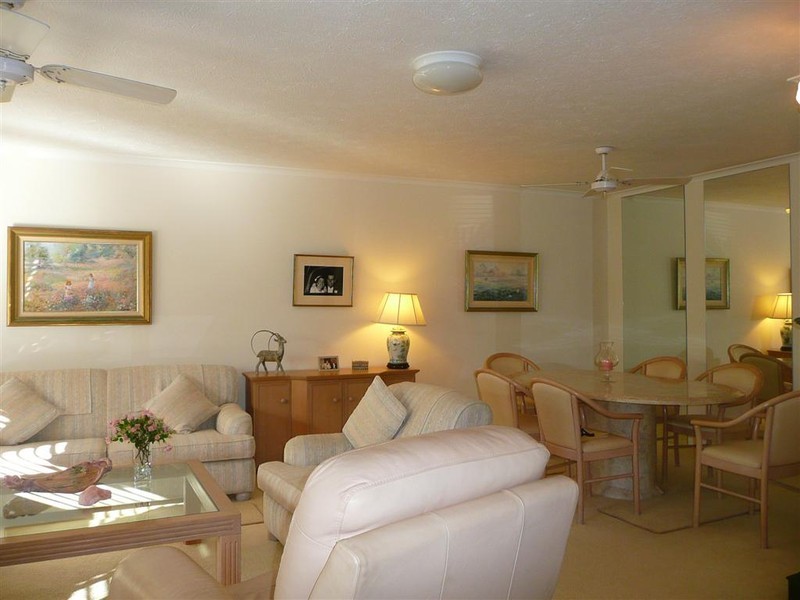 32 William Street, Mermaid Beach QLD 4218