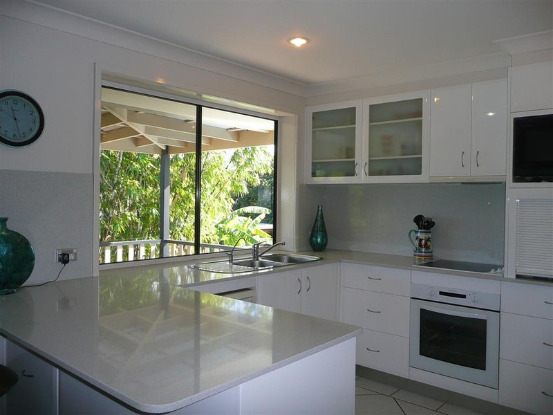 22 Egret Avenue, Burleigh Waters QLD 4220