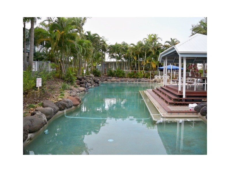 Unit @ 16  Crescent Avenue, Mermaid Beach QLD 4218