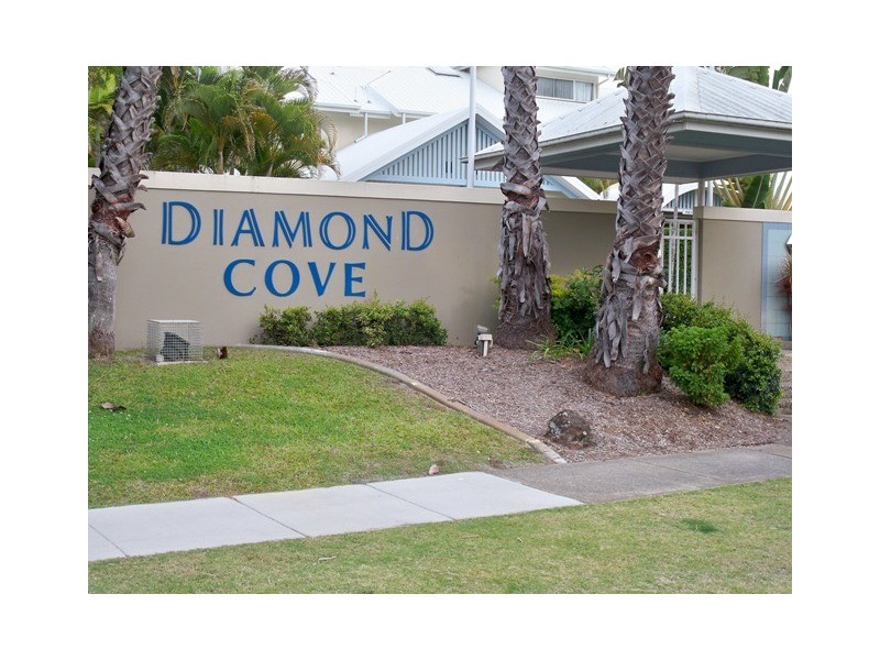 Unit @ 16  Crescent Avenue, Mermaid Beach QLD 4218