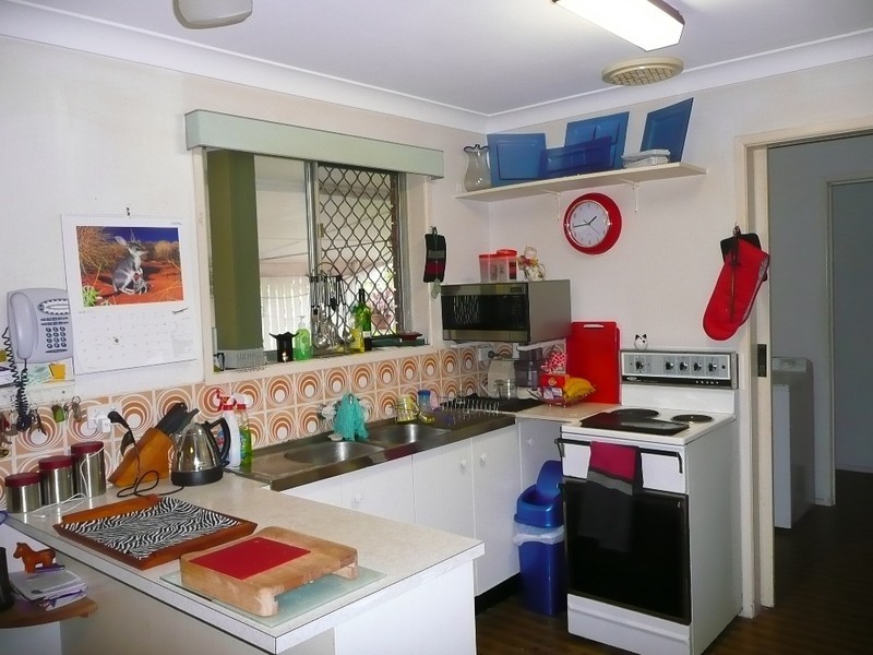 3 Binnacle Court, Mermaid Waters QLD 4218