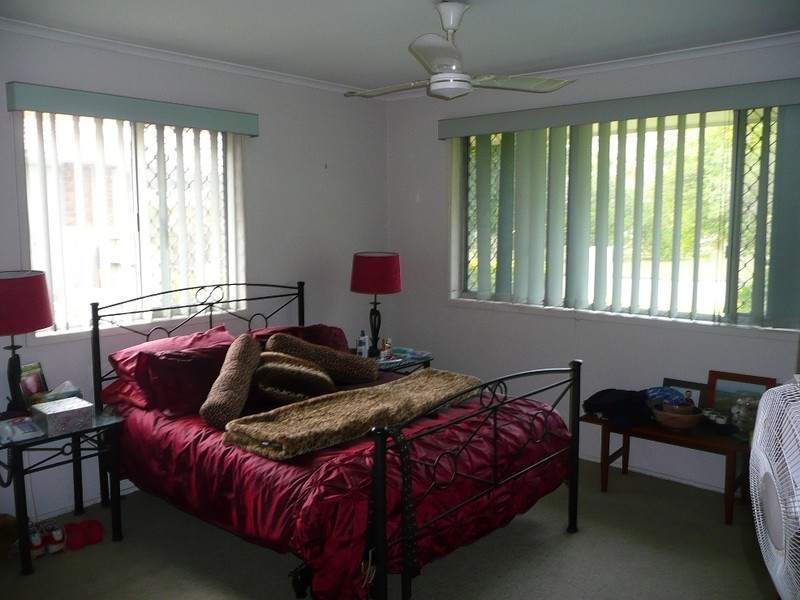3 Binnacle Court, Mermaid Waters QLD 4218