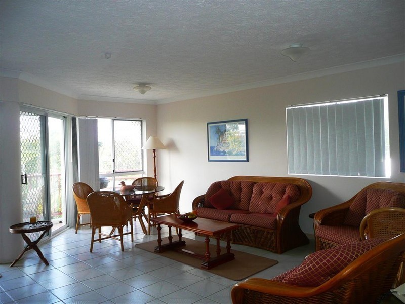 6  Petrel Avenue, Mermaid Beach QLD 4218