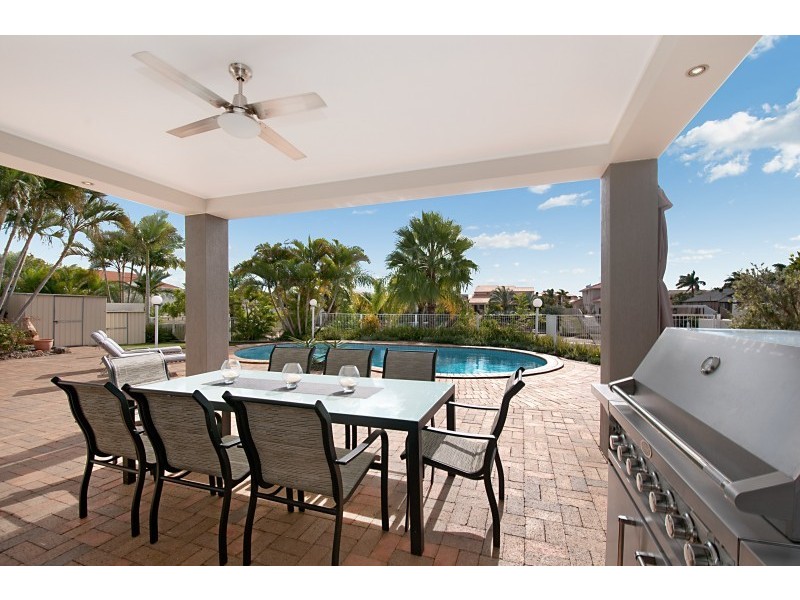 30 Cessnock Close, Mermaid Waters QLD 4218