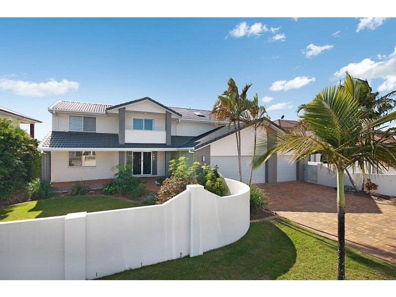30 Cessnock Close, Mermaid Waters QLD 4218