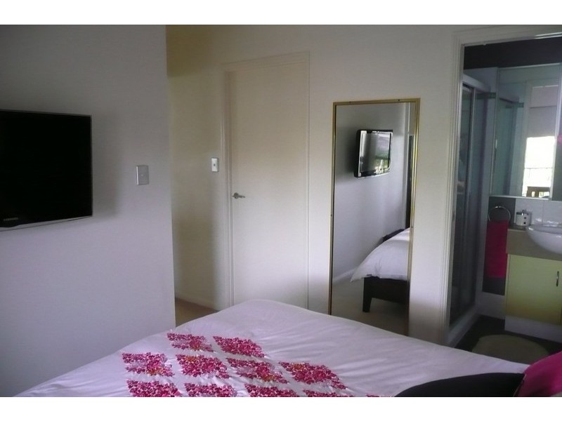 53 Petrel Avenue, Mermaid Beach QLD 4218