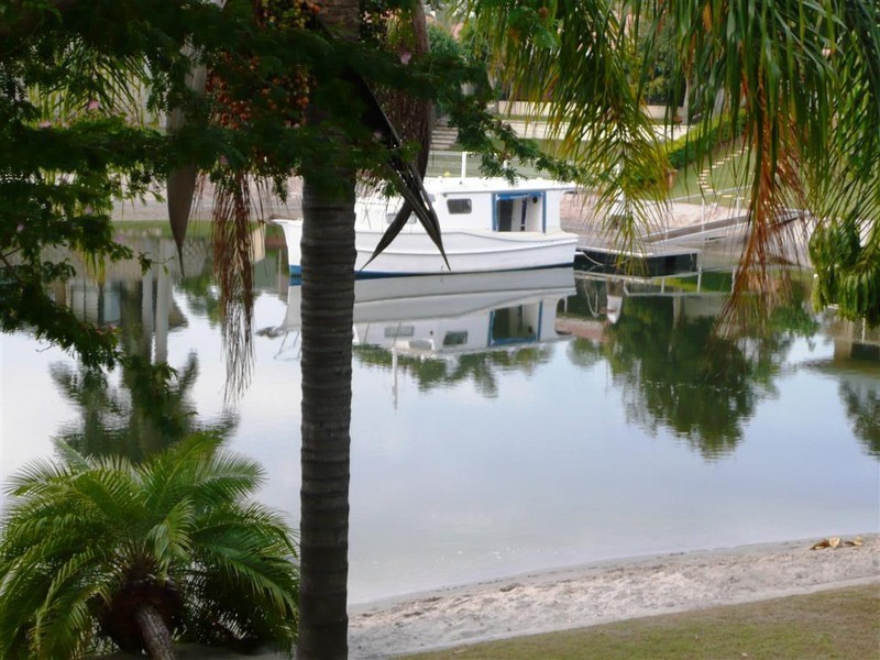 2/41 Karbunya Street, Mermaid Waters QLD 4218