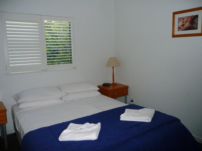 38 Petrel Avenue, Mermaid Beach QLD 4218