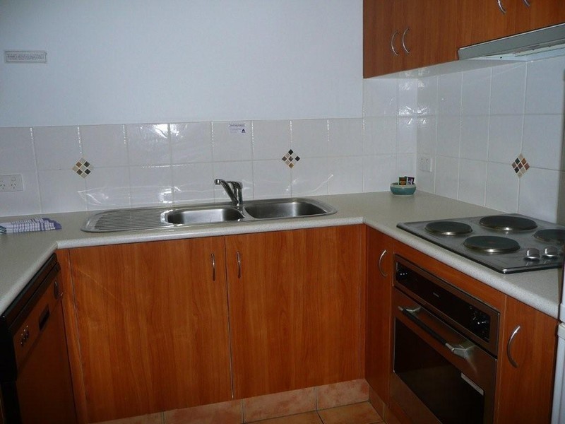 38 Petrel Avenue, Mermaid Beach QLD 4218