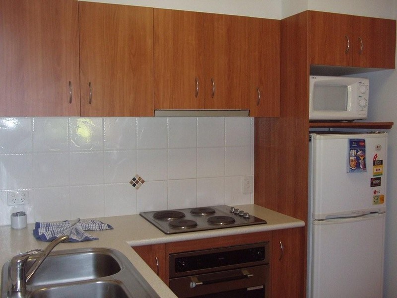 38 Petrel Avenue, Mermaid Beach QLD 4218