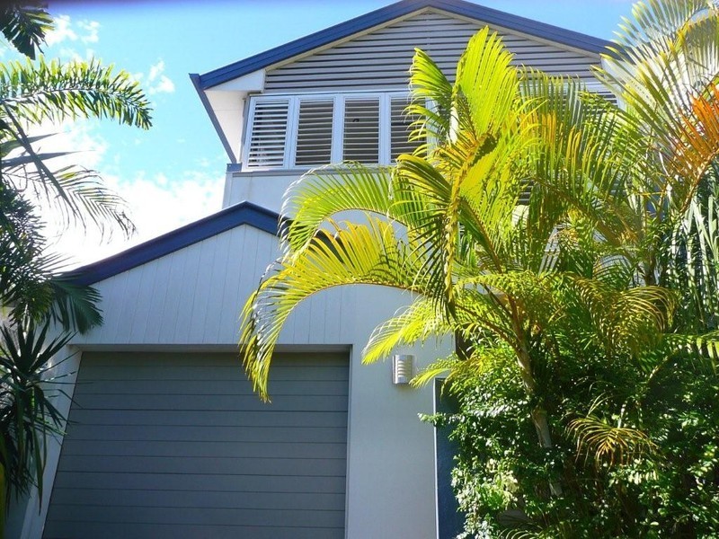 1/51 Dolphin Avenue, Mermaid Beach QLD 4218