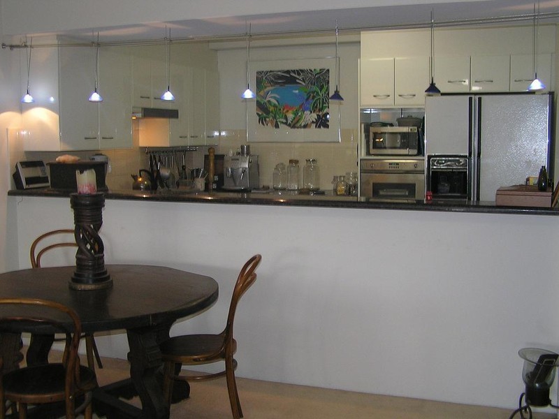 77 Pacific Avenue, Main Beach QLD 4217