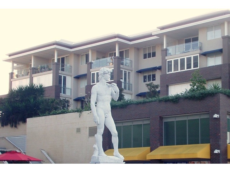 3027 The Boulevard, Carrara QLD 4211