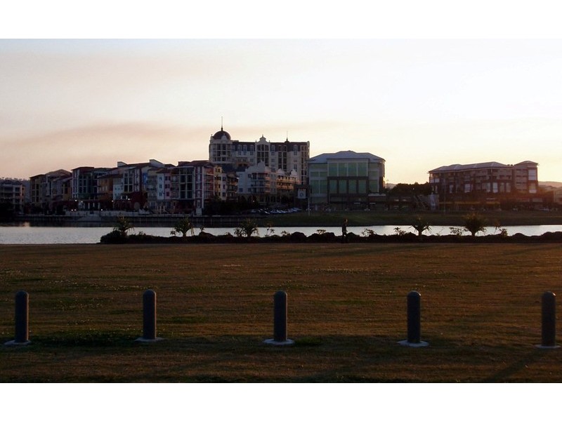 3027 The Boulevard, Carrara QLD 4211