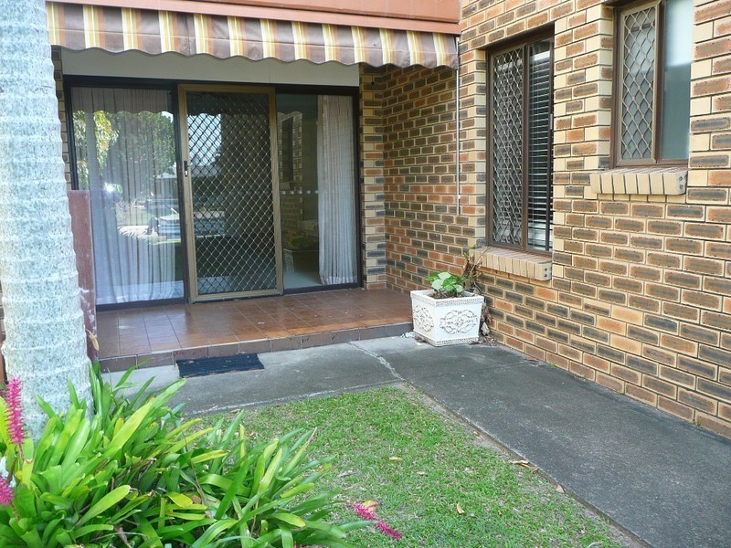 1/41 Karbunya Street, Mermaid Waters QLD 4218